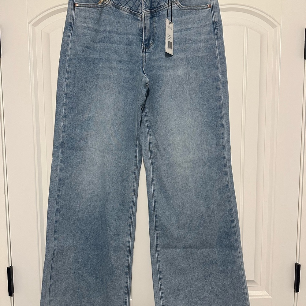 Judy Blue Light Wash Wide Leg Jeans